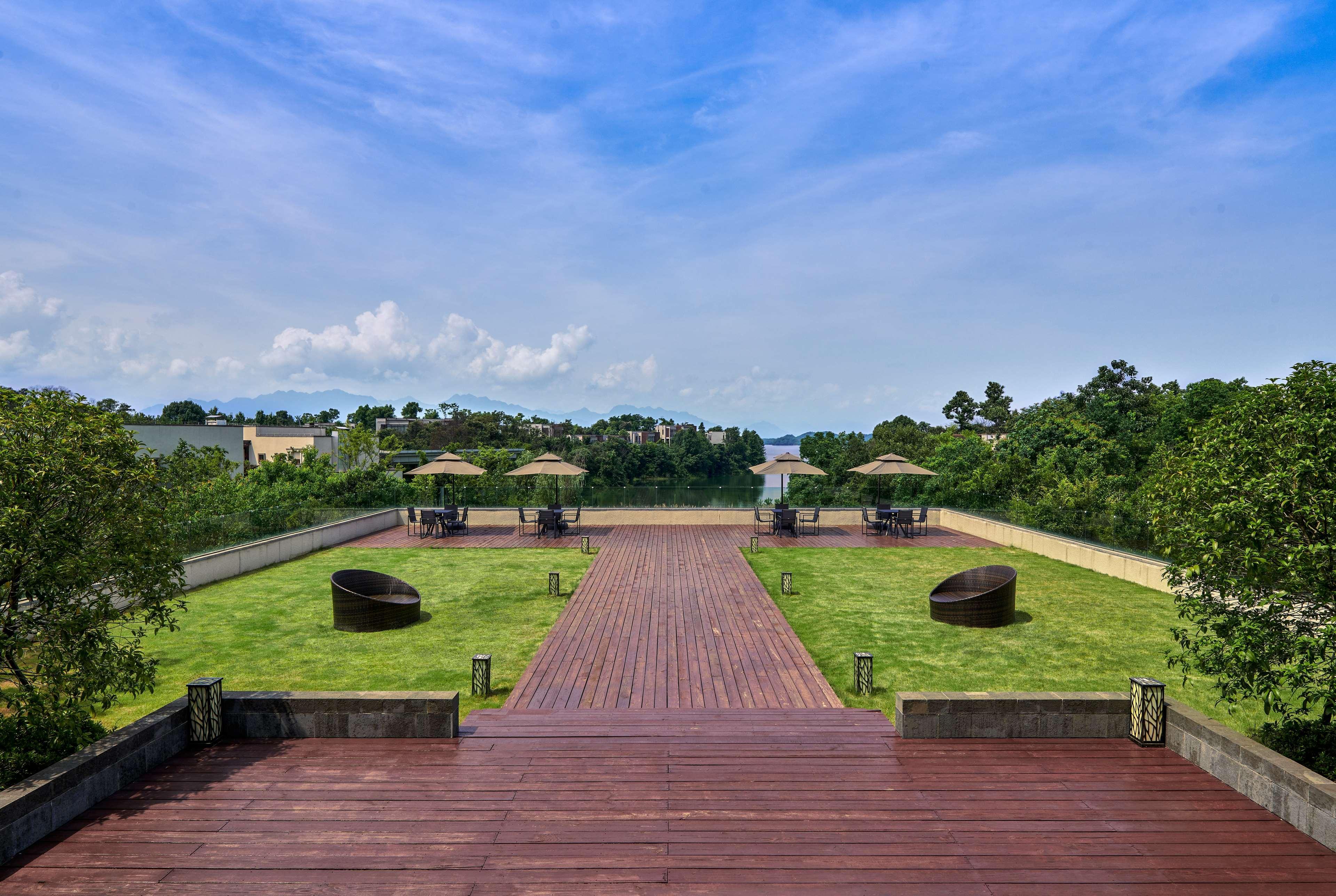 Lushan West Sea Resort, Curio Collection By Hilton Jiujiang  Exterior photo